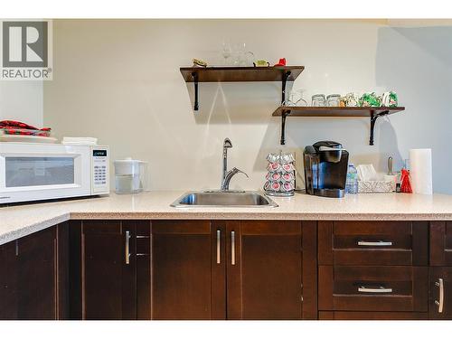 1205 Irene Road, Kelowna, BC - Indoor Photo Showing Kitchen