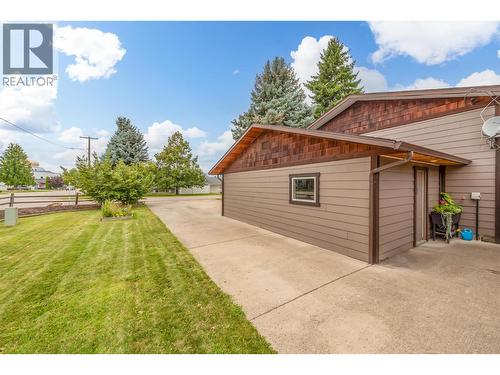 1205 Irene Road, Kelowna, BC - Outdoor