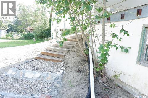305 1St Street E, Mossbank, SK - Outdoor