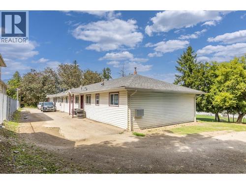 1120 Shuswap Street Se, Salmon Arm, BC - Outdoor