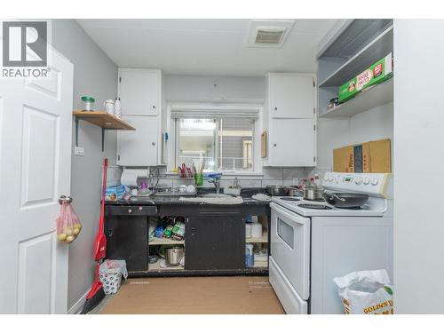 1120 Shuswap Street Se, Salmon Arm, BC - Indoor