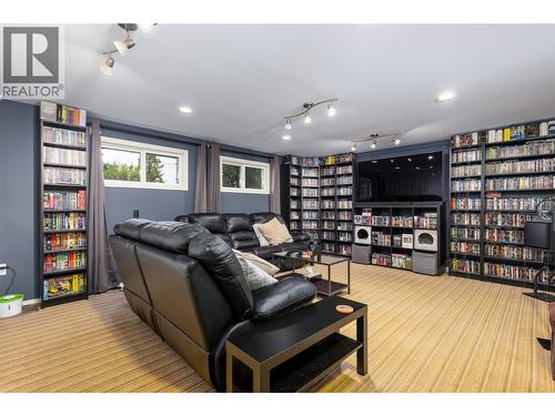 1215 12Th Street S, Cranbrook, BC - Indoor