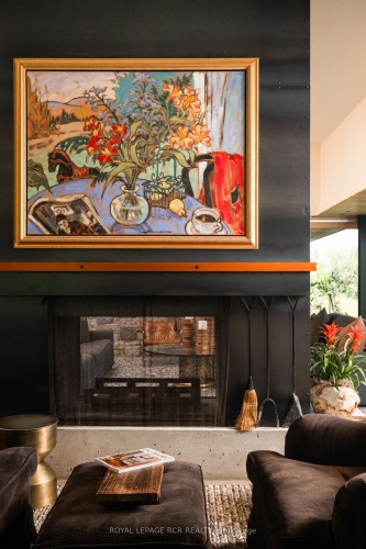 5211 Tenth Line, Erin, ON - Indoor With Fireplace