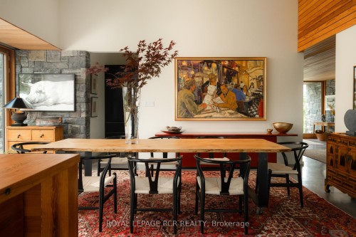 5211 Tenth Line, Erin, ON - Indoor Photo Showing Dining Room