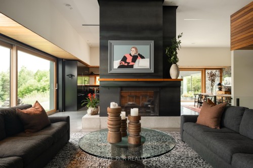 5211 Tenth Line, Erin, ON - Indoor Photo Showing Living Room With Fireplace
