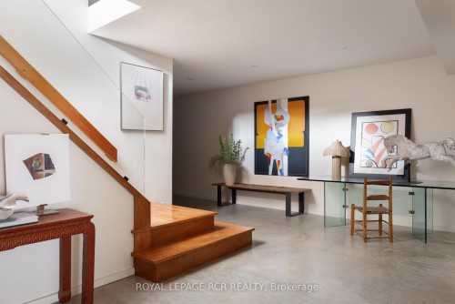 5211 Tenth Line, Erin, ON - Indoor Photo Showing Other Room