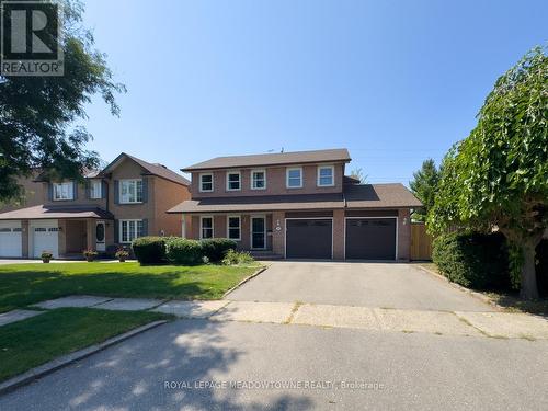 18 COTSWOLD COURT  Halton Hills, ON L7G 5E5