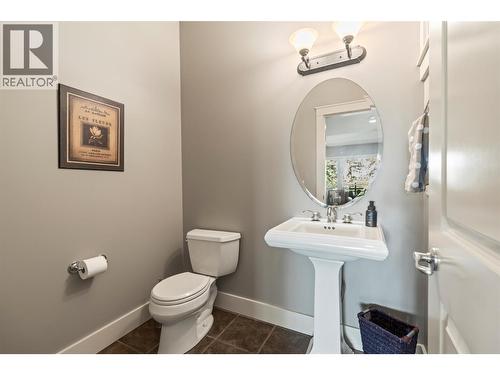 140 Mashie Crescent, Vernon, BC - Indoor Photo Showing Bathroom