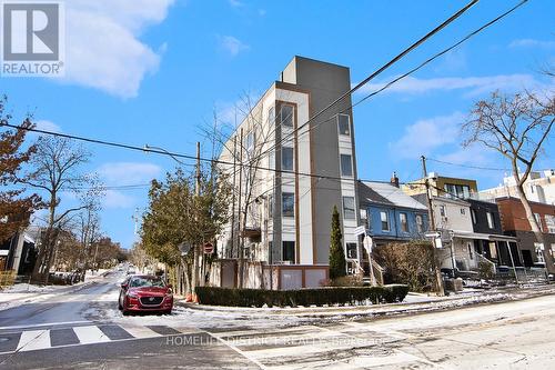 300 - 243 Niagara Street, Toronto, ON - Outdoor