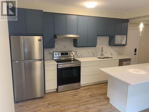 2 - 470 Besserer Street, Ottawa, ON - Indoor Photo Showing Kitchen With Stainless Steel Kitchen With Double Sink