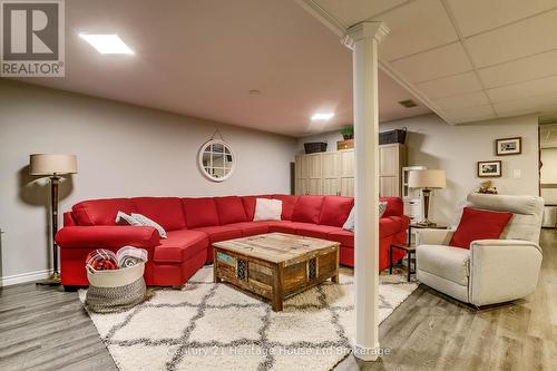 6 - 395 Springbank Avenue N, Woodstock (Woodstock - North), ON - Indoor Photo Showing Living Room