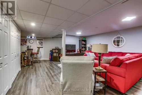 6 - 395 Springbank Avenue N, Woodstock (Woodstock - North), ON - Indoor