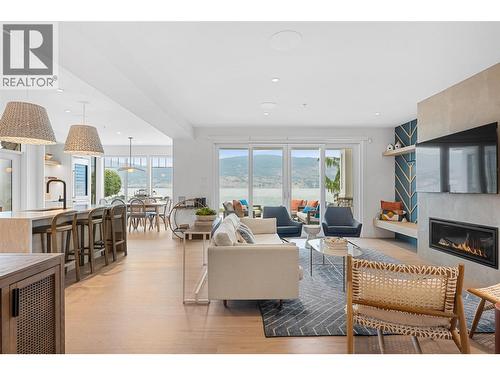 15419 Lakeshore Drive N Unit# 10, Summerland, BC - Indoor Photo Showing Living Room With Fireplace