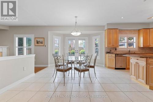 2153 Manor Hill Drive, Mississauga, ON - Indoor Photo Showing Dining Room