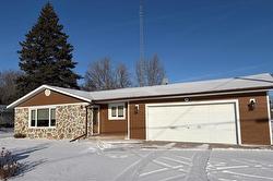 383 Central Avenue  Ste Anne, MB R5H 1G1