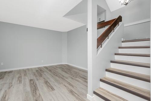 49-3800 40 Avenue, Vernon, BC - Indoor Photo Showing Other Room