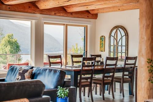 3135 Keniris Road, Nelson, BC - Indoor