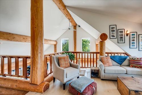 3135 Keniris Road, Nelson, BC - Indoor