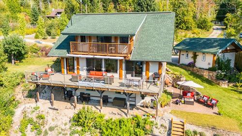 3135 Keniris Road, Nelson, BC - Outdoor With Deck Patio Veranda