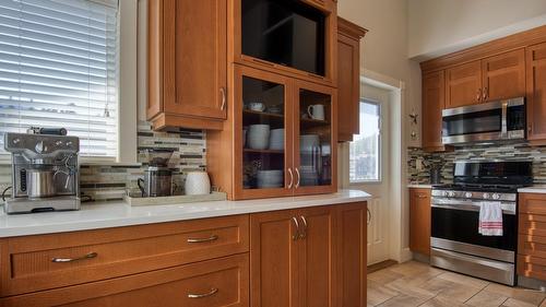 152 Clearview Crescent, Apex Mountain, BC - Indoor Photo Showing Kitchen