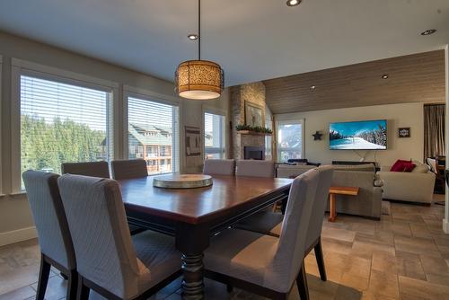 152 Clearview Crescent, Apex Mountain, BC - Indoor Photo Showing Dining Room