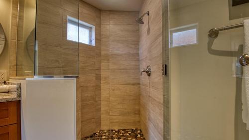 152 Clearview Crescent, Apex Mountain, BC - Indoor Photo Showing Bathroom
