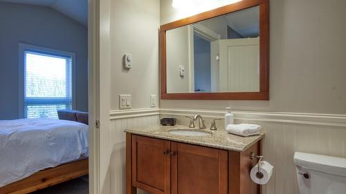 152 Clearview Crescent, Apex Mountain, BC - Indoor Photo Showing Bathroom