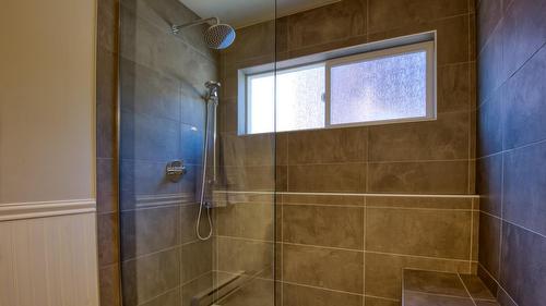 152 Clearview Crescent, Apex Mountain, BC - Indoor Photo Showing Bathroom
