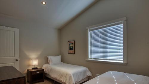 152 Clearview Crescent, Apex Mountain, BC - Indoor Photo Showing Bedroom