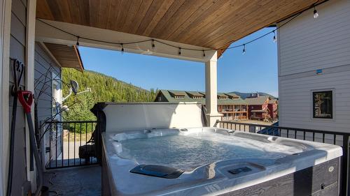 152 Clearview Crescent, Apex Mountain, BC - Outdoor With Deck Patio Veranda With Exterior