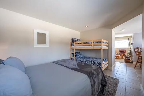 152 Clearview Crescent, Apex Mountain, BC - Indoor Photo Showing Bedroom