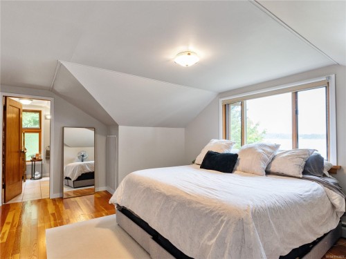 11231 Chemainus Rd, Ladysmith, BC 