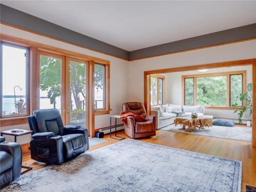 11231 Chemainus Rd, Ladysmith, BC 
