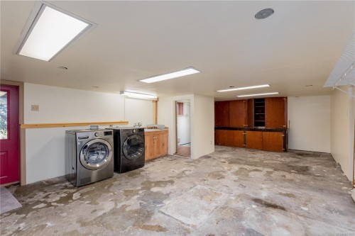 11231 Chemainus Rd, Ladysmith, BC 