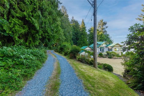 11231 Chemainus Rd, Ladysmith, BC 