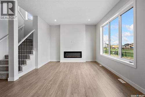 127 Katz Avenue, Saskatoon, SK - Indoor With Fireplace