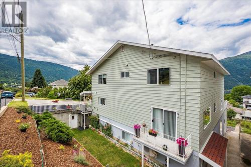 801 Houston Street, Nelson, BC - Outdoor