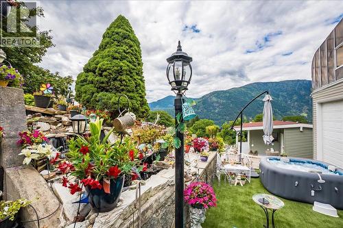 801 Houston Street, Nelson, BC - Outdoor