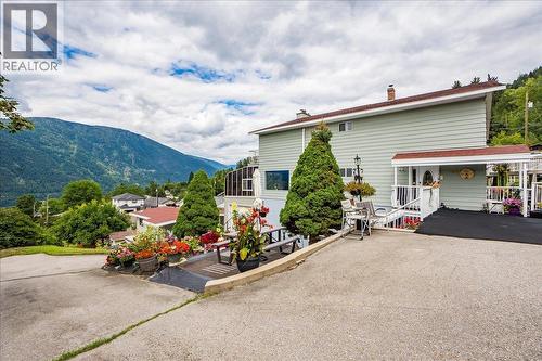 801 Houston Street, Nelson, BC - Outdoor