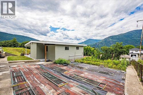 801 Houston Street, Nelson, BC - Outdoor