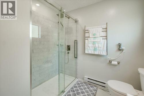 801 Houston Street, Nelson, BC - Indoor Photo Showing Bathroom