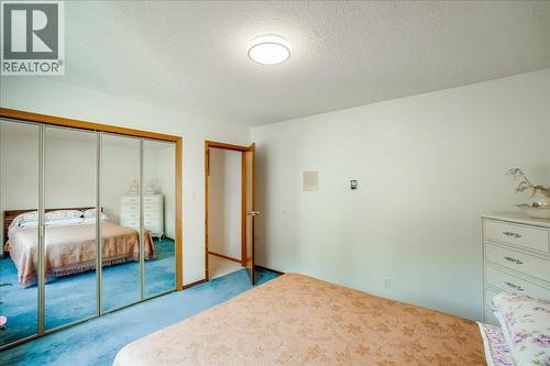 801 Houston Street, Nelson, BC - Indoor Photo Showing Bedroom
