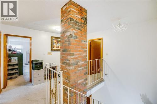 801 Houston Street, Nelson, BC - Indoor Photo Showing Other Room