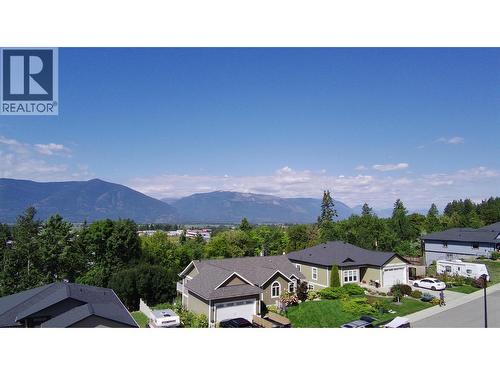 1108 12Th Avenue N, Creston, BC 