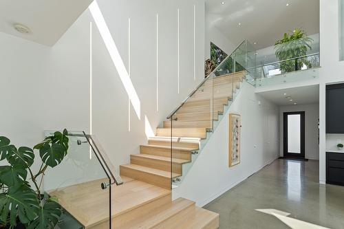 Escalier - 646 Rue De Weimar, Granby, QC - Indoor Photo Showing Other Room