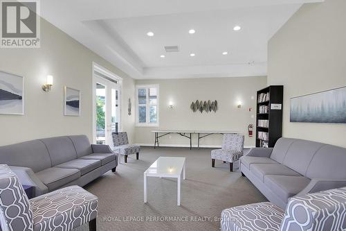 302 - 130 Guelph Private, Ottawa, ON - Indoor Photo Showing Living Room