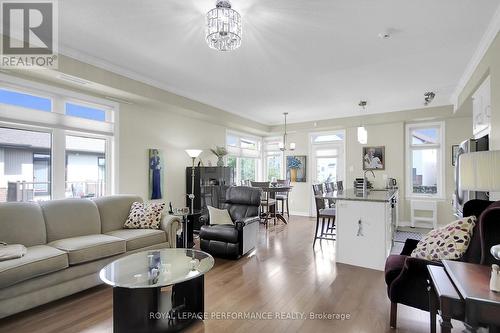 302 - 130 Guelph Private, Ottawa, ON - Indoor Photo Showing Living Room