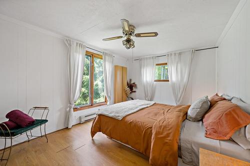 Chambre à coucher principale - 1932 Ch. De La Pointe-Bourgeois, La Conception, QC - Indoor Photo Showing Bedroom
