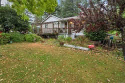 765 8th Ave  Campbell River, BC V9W 4A7