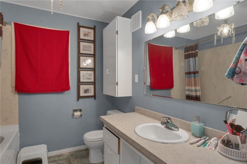 765 8Th Ave, Campbell River, BC 